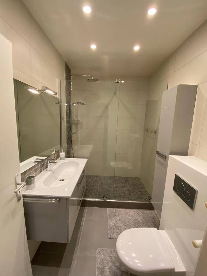 Appartement 2 pièces de 44m² en centre ville Magny-les-Hameaux Extérieur photo